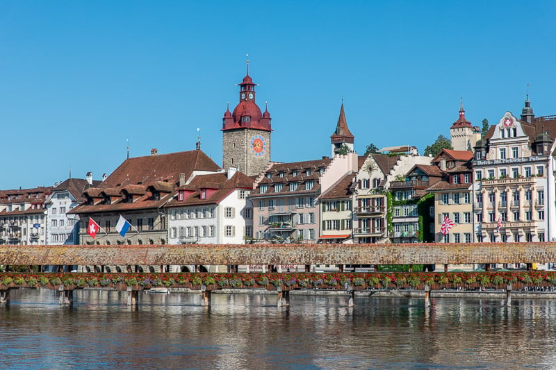 The Kapellbrücke (Chapel Bridge) is a wooden covered bridge built in 1333. It’s one of the world’s oldest wooden covered bridges.