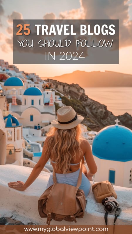 Travel blogger in Santorini