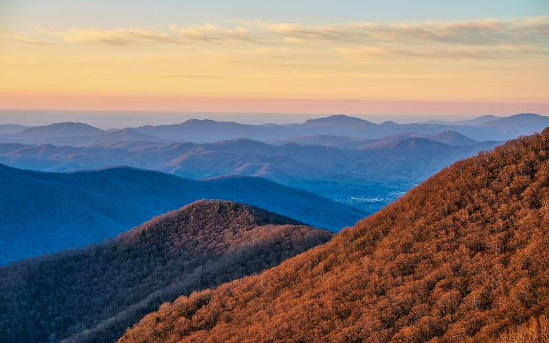 Craggy Mountains, part of the Blue Ridge range near Asheville, North Carolina, paint a rugged and picturesque scene. 