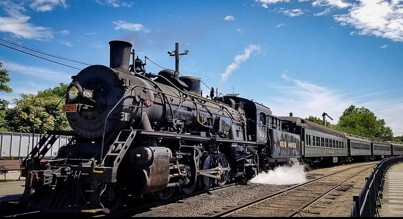 The Essex Steam Train & Riverboat transports you back in time and takes you to the beautiful Connecticut River Valley.