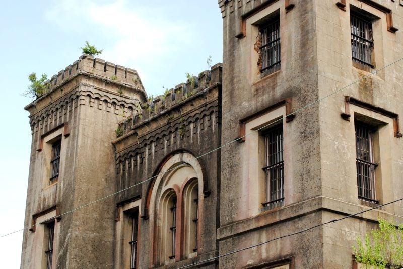 Historic architecture and vibrant streets of Charleston, capturing its rich history