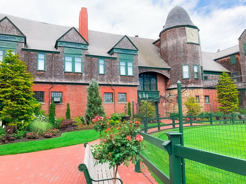 International Tennis Hall of Fame: Engaging sports history for tennis fans and a must-do in Newport.