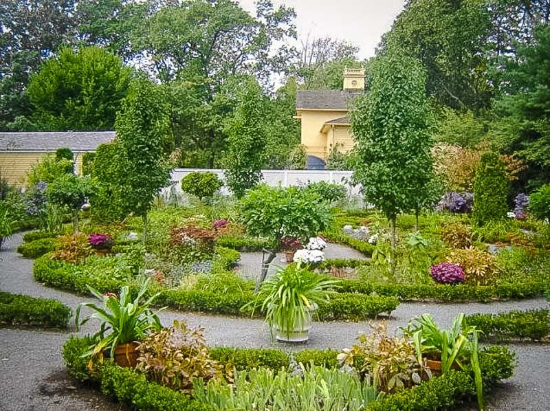 The garden in the back of the Longfellow House provides a green oasis away from the hustle and bustle of Cambridge.