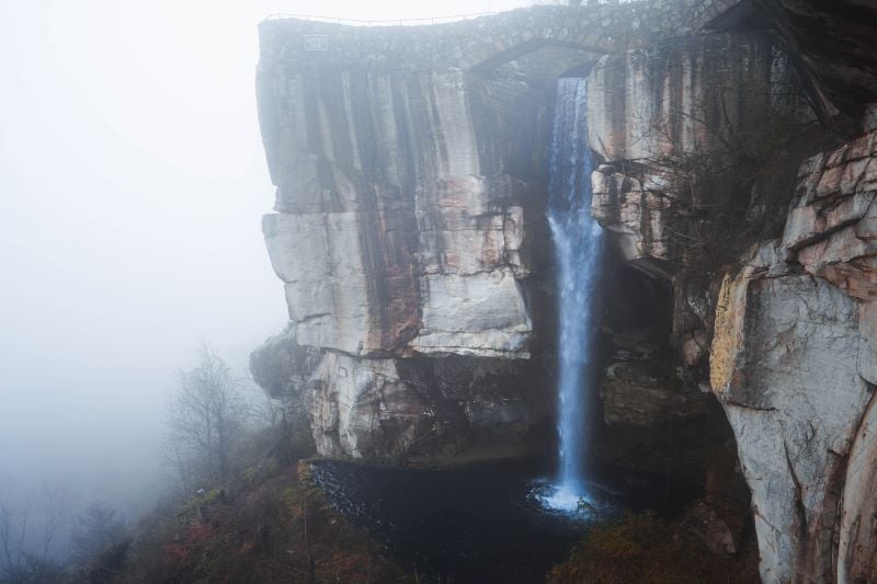 Embrace the thrill of Lover's Leap with a breathtaking view of nature's beauty