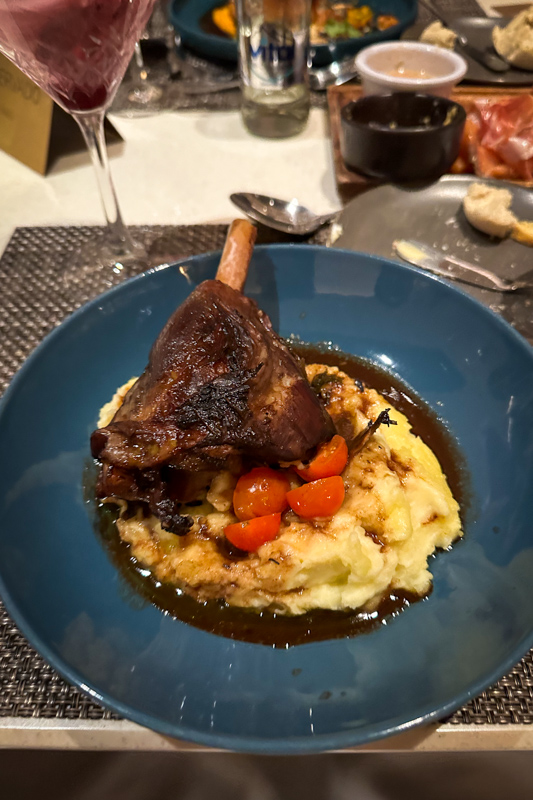Cordero patagonico (Patagonian lamb shank)