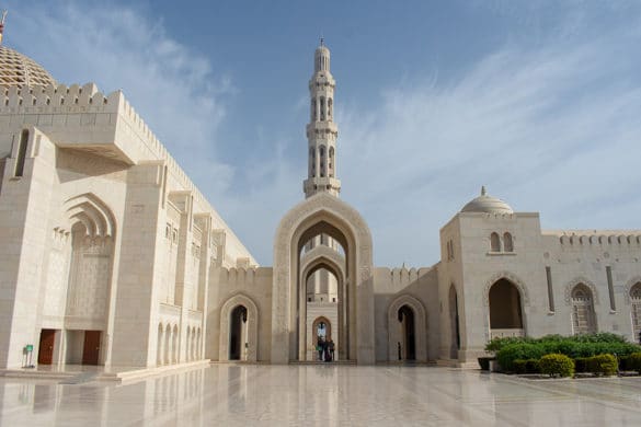 Oman travel guide and things to do in Oman