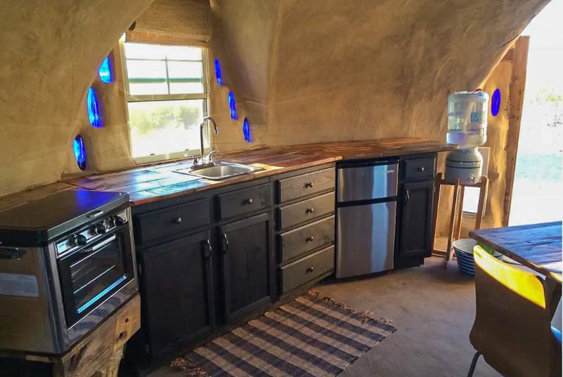 Looking for a unique Airbnb in the US? Look no further than this off-the-grid spot.