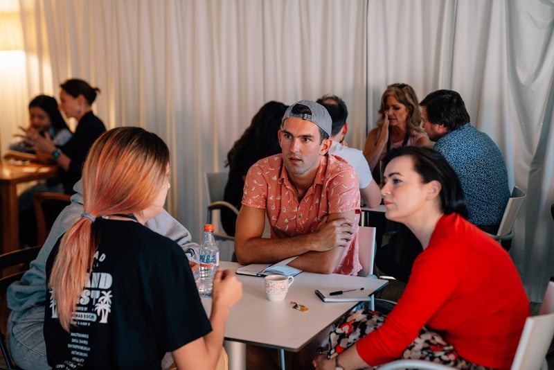 Collaborating with other entrepreneurs during a retreat with The Nomad Escape